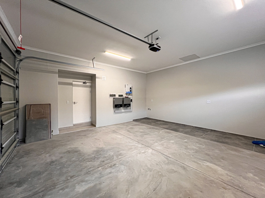 4 Bedroom Property for Sale in Country Club Western Cape